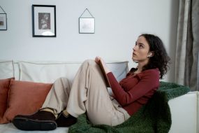 Kiedy iść do psychiatry? Mniej oczywiste sygnały, że możesz potrzebować pomocy