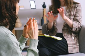 Główne nurty psychoterapii: jakie są i czym się od siebie różnią?
