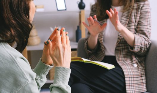 Główne nurty psychoterapii: jakie są i czym się od siebie różnią?