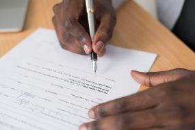 Zaświadczenie od psychiatry: jakie i kiedy można uzyskać?