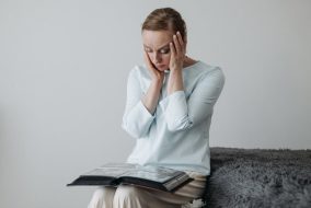Problemy z pamięcią: przyczyny i objawy