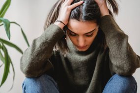 Kiedy iść do neurologa? Czy trzeba mieć skierowanie?