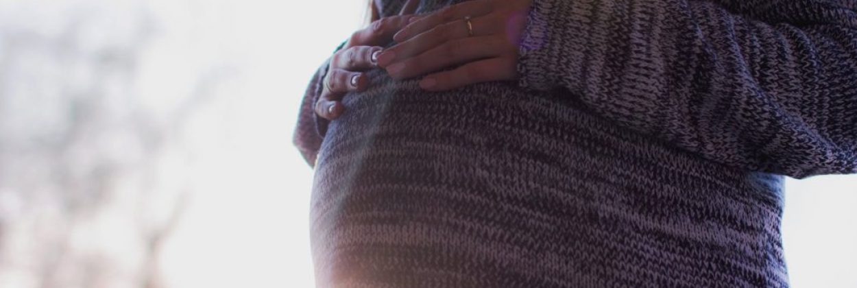 Psycholog, psychiatra: kiedy i w jaki sposób mogą pomóc kobiecie w ciąży?