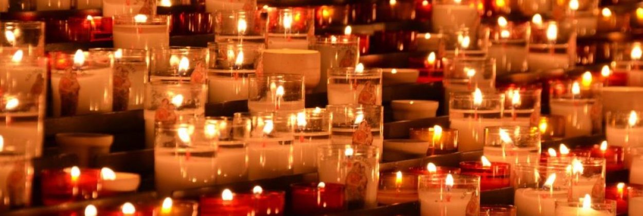 Żałoba. Jak się z nią uporać i jak wesprzeć kogoś po stracie bliskiej osoby?