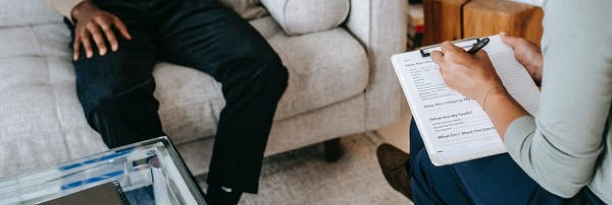 Czym NIE jest psychoterapia? Najczęściej powtarzane mity