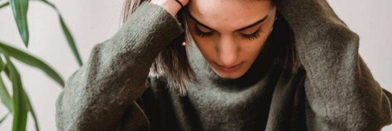 Kiedy iść do neurologa? Czy trzeba mieć skierowanie?